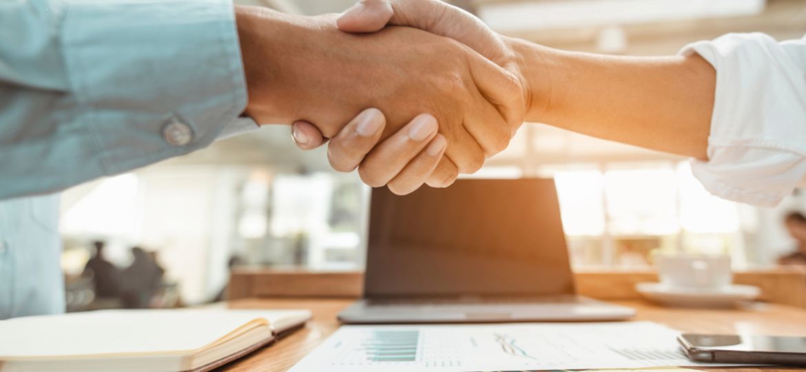 6 Types of Businesses to Align Your Equipment Dealership With